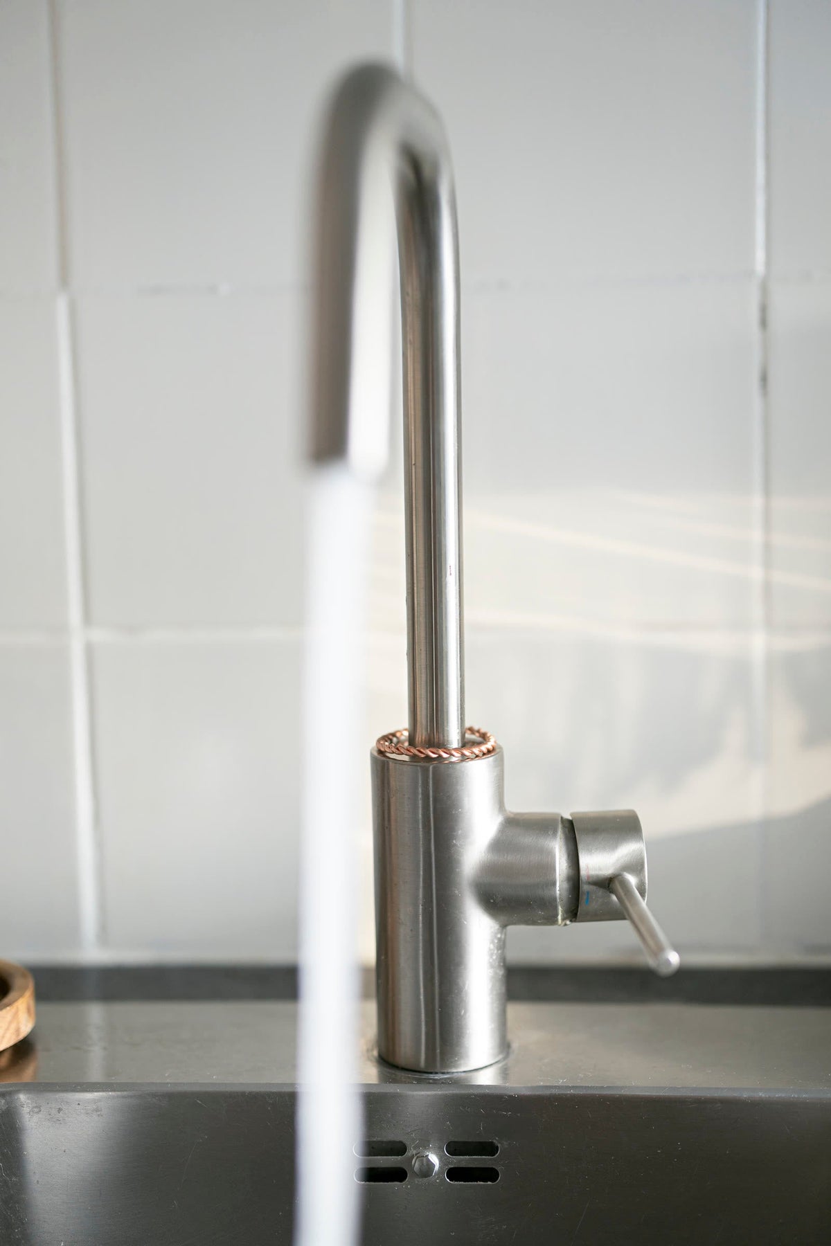 Kopero tensor ring around the tap