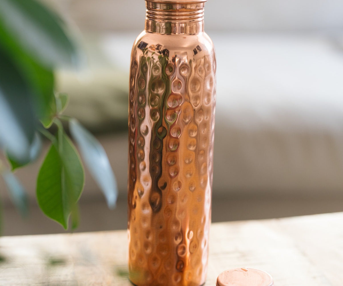 Copper bottle: the benefits and the drawbacks, honestly side by side