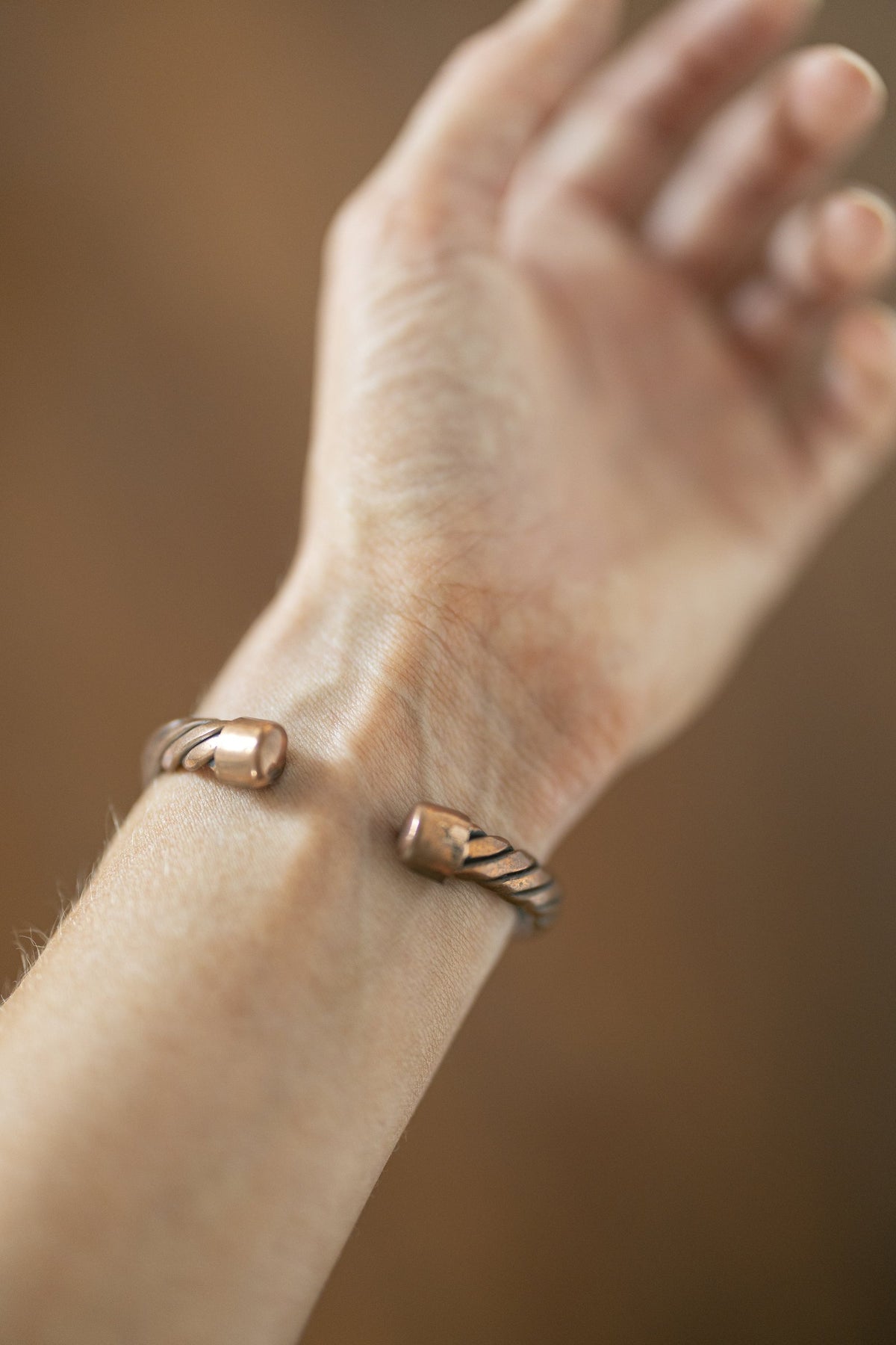 Kopero Copper Bracelet Twisted, detail photo of the open ends of the cuff