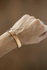Kopero Copper Bracelet Smooth on the wrist, close-up of the flat copper cuff