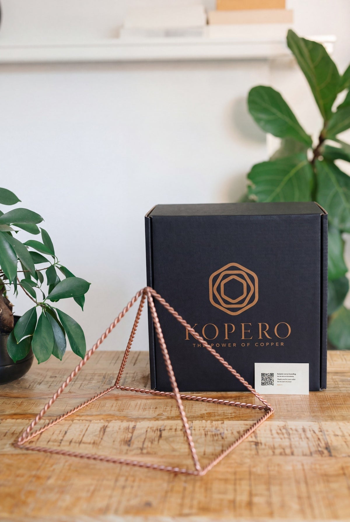 Kopero Copper Pyramid Energizer Twisted Large (23.56 cm), with the black branded box and the thank-you card