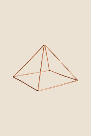 Kopero Copper Pyramid Energizer Smooth Large (23.56 cm), product photo on a white background